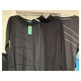 LADIES ATHLETIC WEAR - 10 TOPS (SIZE XL- 1 NEW W/ TAG) - UP MASTER CLOSET 2