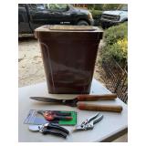 LONG HANDLE HEDGE TRIMMERS, NEW CRAFTSMAN PRUNERS, STIHL PRUNER, OTHER PRUNER & NEW FLIP TOP TRASH CAN - GARAGE