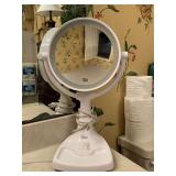 NEW ZADRO WHITE LIGHTED 10X MAKEUP MIRROR - UP MASTER BATH