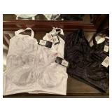 5 NEW SIZE 40D BALI BRAS (2 BLACK, 2 WHITE) - UP MASTER BED