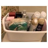 CRATE FULL OF HOME FRAGRANCE SPRAY, NEW 19 OZ YANKEE CANDLE & MORE (CRATE INCLUDED) - UP HALL BATH
