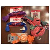 4 NEW DOG TOYS (3 KONG) - FOYER