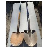 KOBALT & KODIAK SHOVELS - GARAGE
