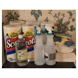 SHELF LOT TO INCLUDE 5 ROLLS OF PAPER TOWELS, 2 PACKS SCOTT SOFT FOLD TOWELS & MORE - DINETTE
