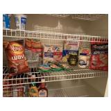 SHELF LOT TO INCLUDE MAC & CHEESE, RICE A RONI, GRITS & MORE - PANTRY