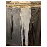 6 PAIR LADIES BLUE JEANS (VARIOUS SIZES) SOME NEW W/ TAGS - UP BED 1 CLOSET