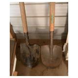 2 SHOVELS - SHED