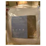 NEW EXTRA FULL LUXURY LOFT MATTRESS PAD - UP BED 2