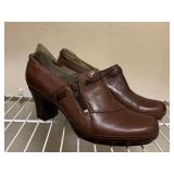NEW CLARKS ARTISAN BROWN LEATHER SHOES SIZE 8 1/2M - UP MASTER CLOSET 1