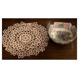 ORIENTAL BOWL WITH FRUIT DESIGN 6 1/4" ROUND & HANDMADE TATTED DOILY - DEN