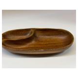 Monkey pod wood divided bowl, see pictures for details.