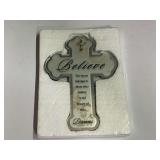 Meaningful wall decor, still new in the package, see pictures for details.