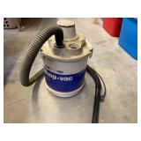 Shop vac, wet/dry vac. Powers up, canister on this piece is metal, no rolling dolly, see pictures for details.