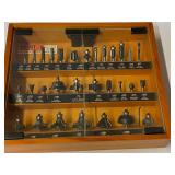 Nice router bit set with storage case, see pictures for details.