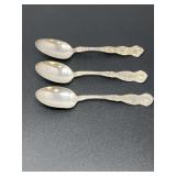 Vintage silver plated New York, Connecticut, and Pennsylvania souvenir spoons, see pictures for details.