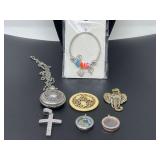 Ladies fashion estate jewelry to include a beaded bracelet, pendants, pocket watch necklace, and more. See pictures for details.