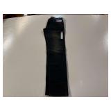 Arizona Jean company, skinny jeans, size 28 x 32, still new with the tags, see pictures for details.