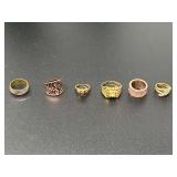 Fashion estate jewelry rings, approximately six pieces, see pictures for details.