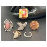Ladies fashion estate rings, approximately six pieces, see pictures for details.
