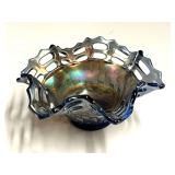 Lovely vintage iridescent ruffle edged bowl, believed to be Fenton, see pictures for details.