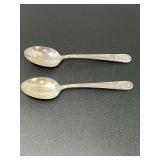 Vintage souvenir spoons commemorating presidents William McKinley, and James A. Garfield, see pictures for details.