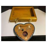 Heart shaped door harp, also includes a shadowbox, door harp is missing two ball strings, see pictures for details.