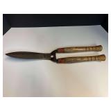 Garden shears, see pictures for details.