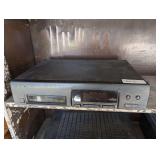 PIONEER MULTI-PLAY COMPACT DISC PLAYER PD-M403