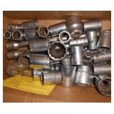 1/2" DRIVE W/RATCHET, SAE & METRIC SOCKETS & EXTENSIONS (35) PCS