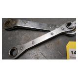 (1) 1/2"/9/16" & (1) 5/8"/3/4" RATCHETING WRENCHES