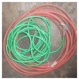 (2) GARDEN HOSES W/SPRAY NOZZLE
