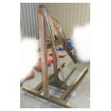 HYDRAULIC FLOOR CRANE