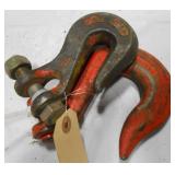 QUANTITY OF ASSORTED HOOKS