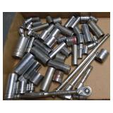 3/8" DRIVE RATCHET W/EXTENSIONS & SAE & METRIC SOCKETS (55) PCS