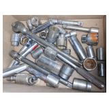 1/2" DRIVE W/RATCHET, SAE & METRIC SOCKETS & EXTENSIONS (41) PCS