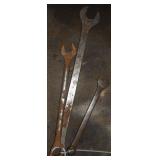 (1) MAC 1 3/4" , (1) WRIGHT 1 5/16" & (1) SPARTA 1 1/8" COMBO WRENCHES