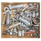 3/8" DRIVE RATCHET W/ EXTENSIONS, SAE & METRIC SOCKETS (54) PCS