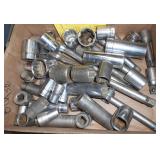 1/2" DRIVE W/PULL HANDLE, SAE & METRIC SOCKETS & EXTENSIONS (45) PCS