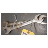 (1) 15/16"/1" & (1) 1 1/16"/1 1/8" OPEN END WRENCH