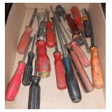 (18) ASSORTED SCREWDRIVERS