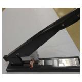 HEAVY DUTY STANLEY BOSTITCH STAPLER MODEL #00540