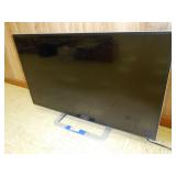 42" VIZIO FLAT SCREEN TV/NO REMOTE, COMES ON