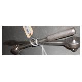 (1) EASCO & (1) WRIGHT 1/2" DRIVE RATCHETS