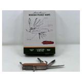 DEN… Eddie Bauer wooden pocket knife, comes with the original box, see pictures for details.