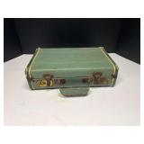 Vintage instrument case, see pictures for details.