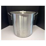 Large stock pot/boiler, with lid, see pictures for details.