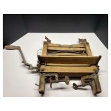 DEN… Vintage/antique wooden portable ringer, see pictures for details.