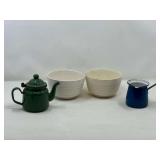 KIT… Vintage ribbed soup/Cereal bowls, bleach to be vintage Scio pottery, vintage green enamelware  small teapot, and a vintage enamelware ladle pour cup, see pictures for details.