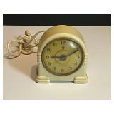 LR… Vintage art deco Telechron “War Alarm”clock, see picture for details.