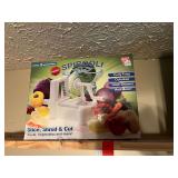 BR2…Spirooli slicer and shredder, comes in original box, see pictures for details.